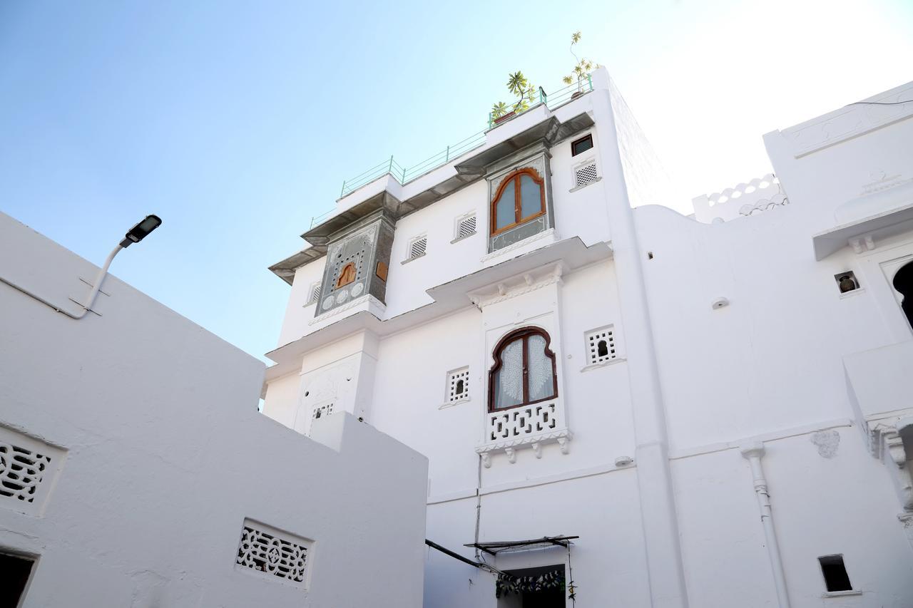 Little Garden Guest House อุเดเปอร์ ภายนอก รูปภาพ