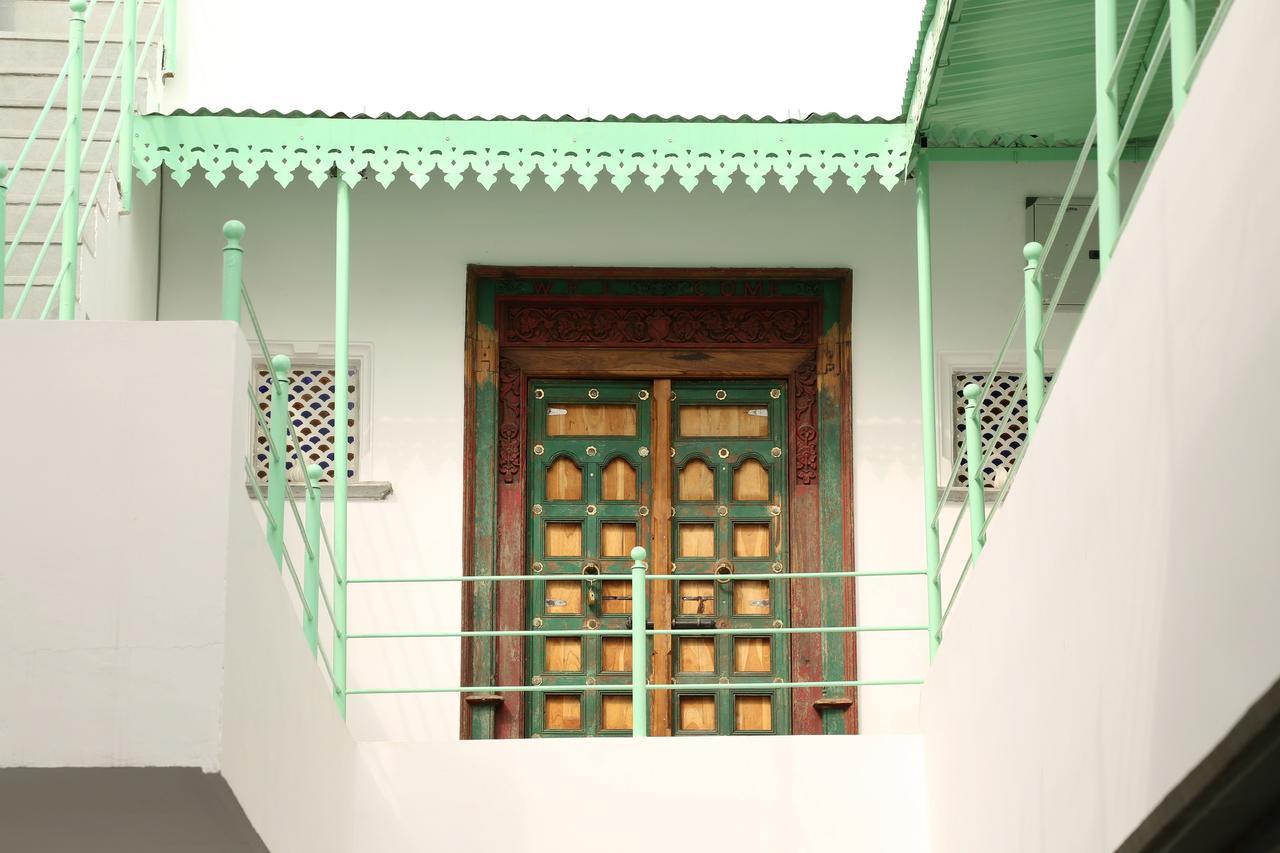 Little Garden Guest House อุเดเปอร์ ภายนอก รูปภาพ