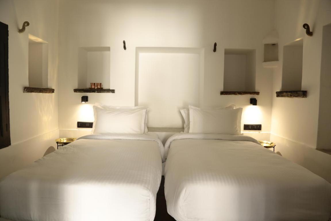Little Garden Guest House อุเดเปอร์ ภายนอก รูปภาพ